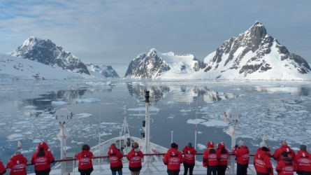 sur des croisières d'expédition en Antarctique